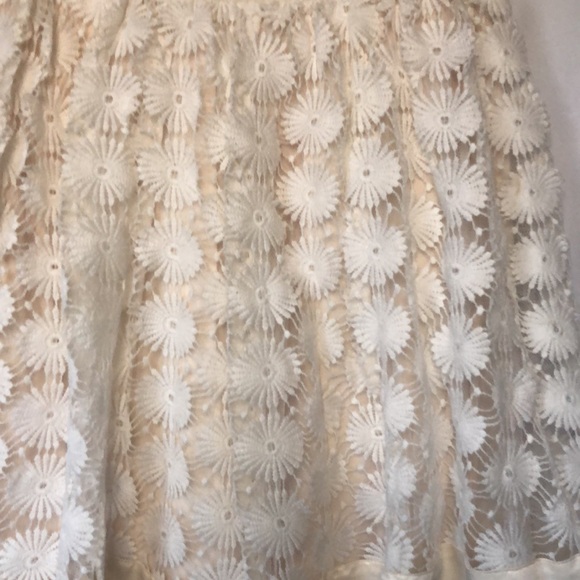 RYU cream and light gold layered crochet floral flared skirt. Size Small. - Picture 3 of 11